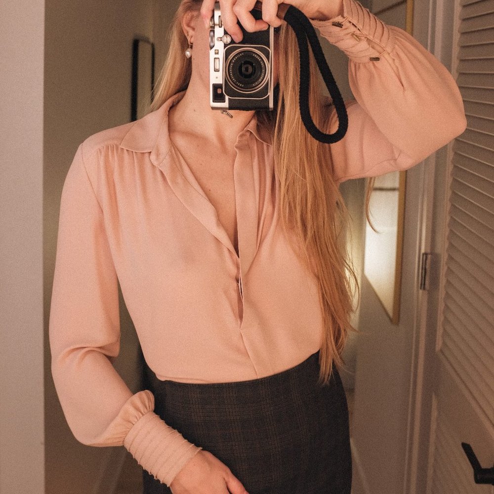 Alice & Olivia Neutral Pink Blouse